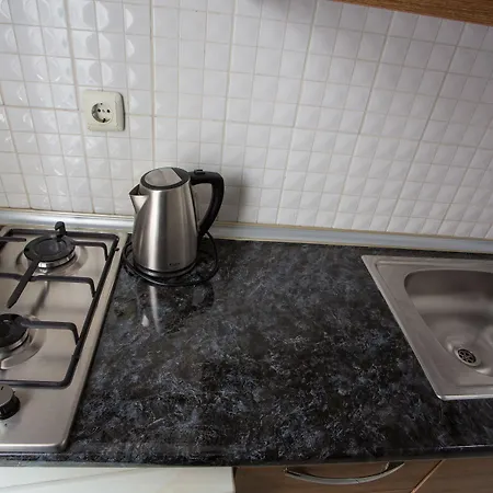 Lägenhetshotell House 4*