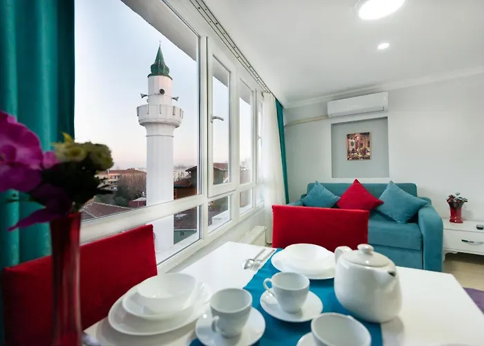 House Aparthotel 4*