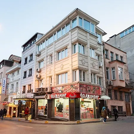 House 4* Istanboel