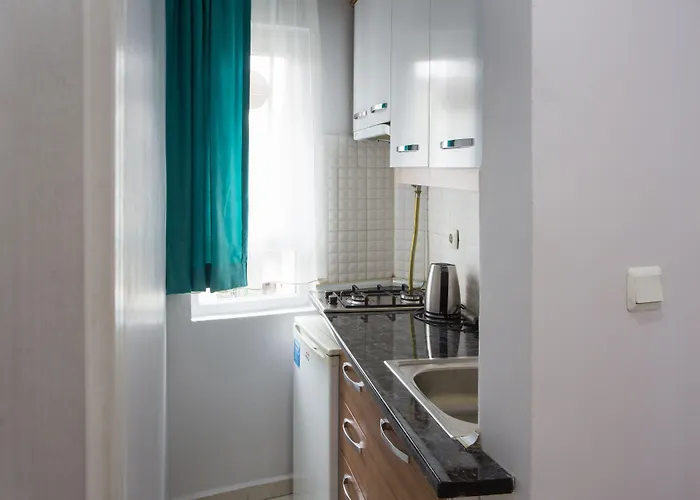 House מלון דירות 4*