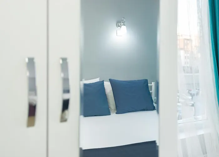 House מלון דירות 4*