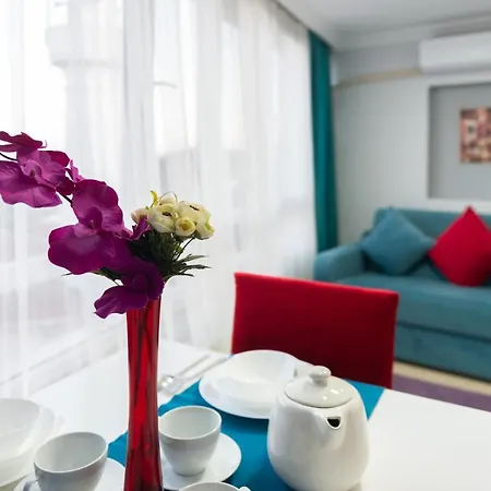 Hotel apartamentowy House 2*